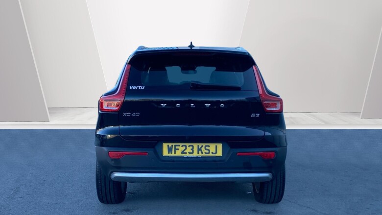 Volvo XC40 2.0 B3P Core 5dr Auto Petrol Estate